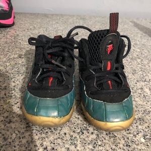 Nike toddler shoes